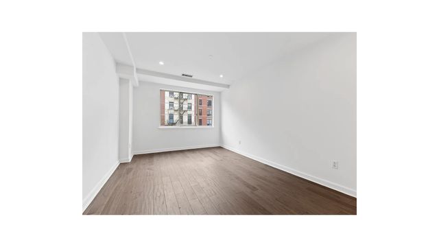 1400 5th Ave Apt 2D, New York City, NY 10026