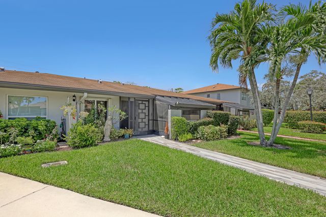 13233 Lucinda Palm Court B, Delray Beach, FL 33484