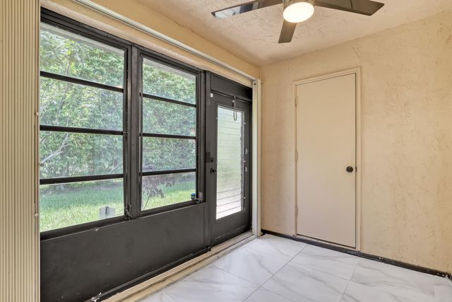 13233 Lucinda Palm Court B, Delray Beach, FL 33484