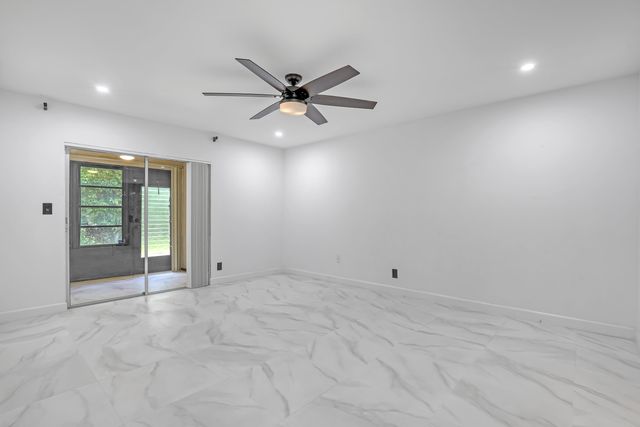 13233 Lucinda Palm Court B, Delray Beach, FL 33484