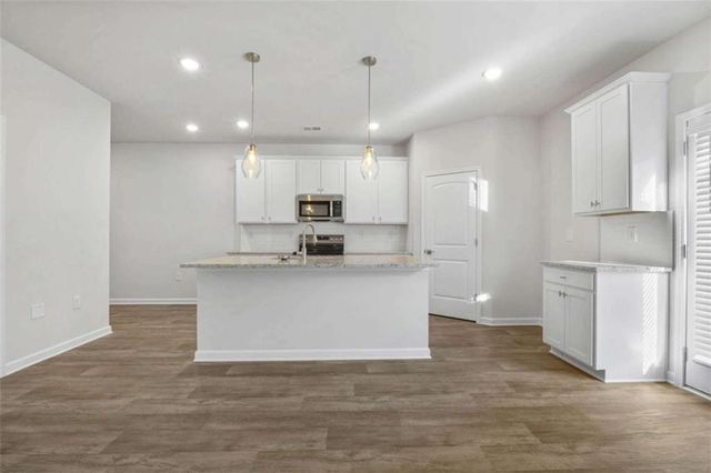 3640 PARKWAY JAMES Drive, Snellville, GA 30039