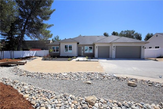 2050 Prospect Ave, Paso Robles, CA 93446