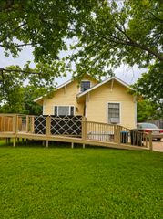 3122 N Pecan Street, Fort Worth, TX 76106