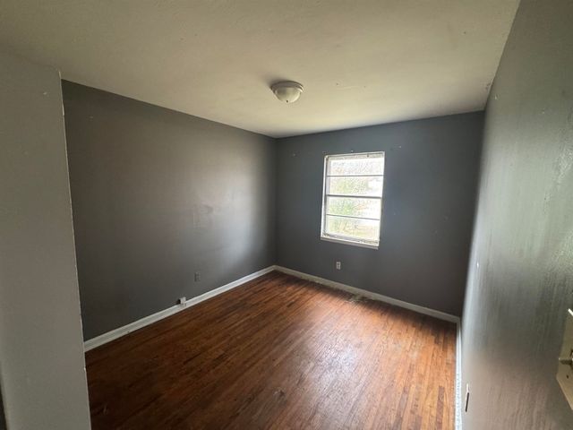 933 LEACREST AVE, Memphis, TN 38109