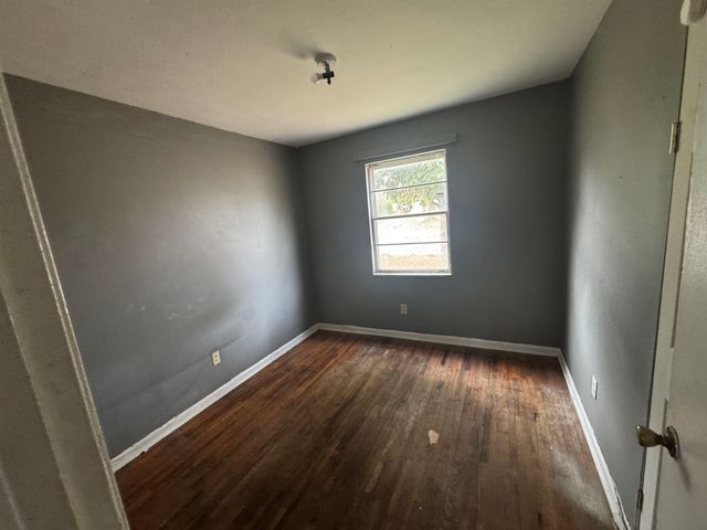 933 LEACREST AVE, Memphis, TN 38109