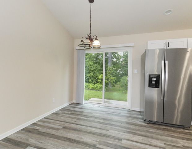 699 Cross Meadows Drive, Valparaiso, IN 46385
