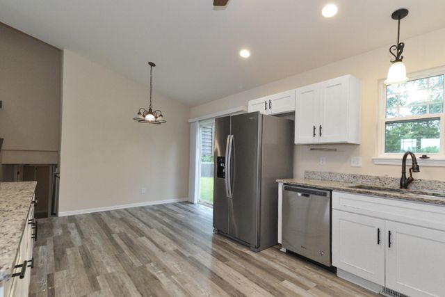 699 Cross Meadows Drive, Valparaiso, IN 46385