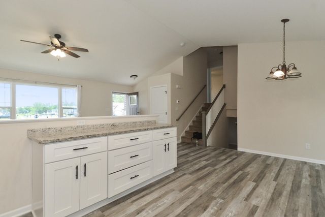699 Cross Meadows Drive, Valparaiso, IN 46385