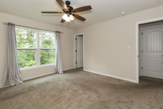 699 Cross Meadows Drive, Valparaiso, IN 46385