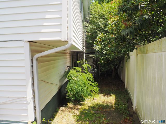 18 Country Club Road, Norwalk, CT 06851