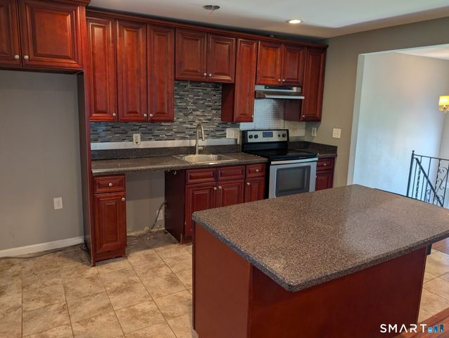 18 Country Club Road, Norwalk, CT 06851
