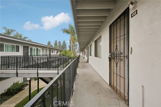 5500 Ackerfield 412, Long Beach, CA 90805