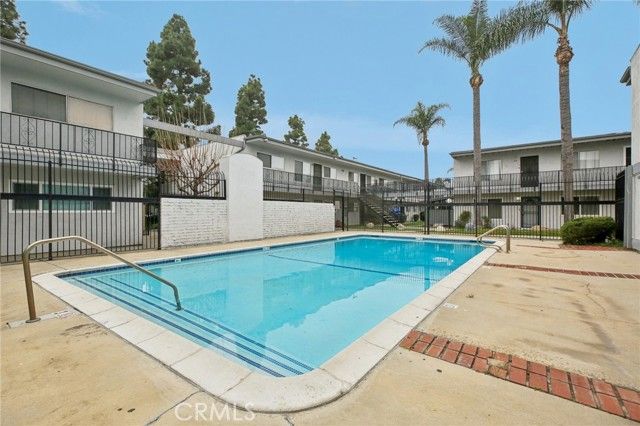 5500 Ackerfield 412, Long Beach, CA 90805