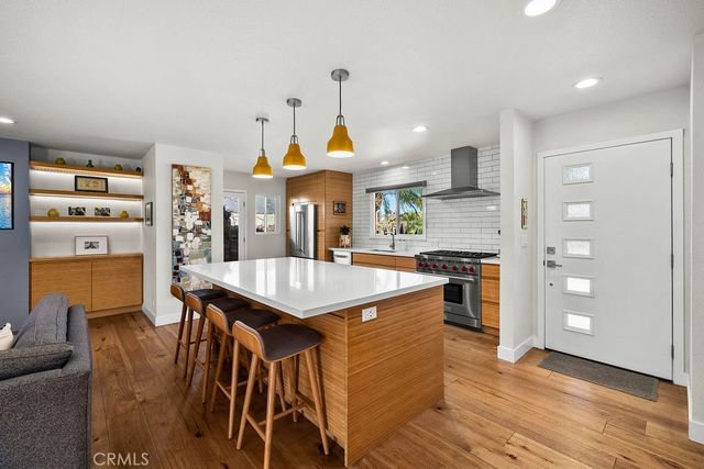 17401 Jefferson Lane, Huntington Beach, CA 92647