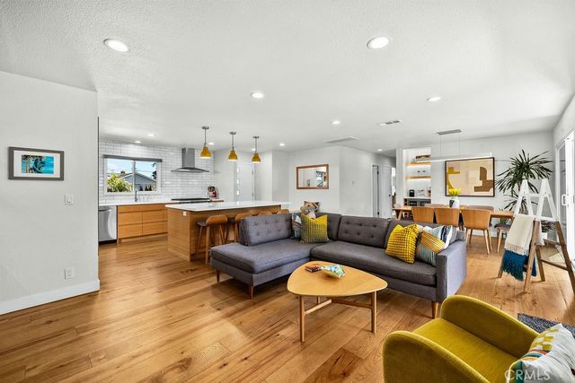 17401 Jefferson Lane, Huntington Beach, CA 92647