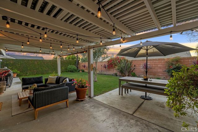 17401 Jefferson Lane, Huntington Beach, CA 92647