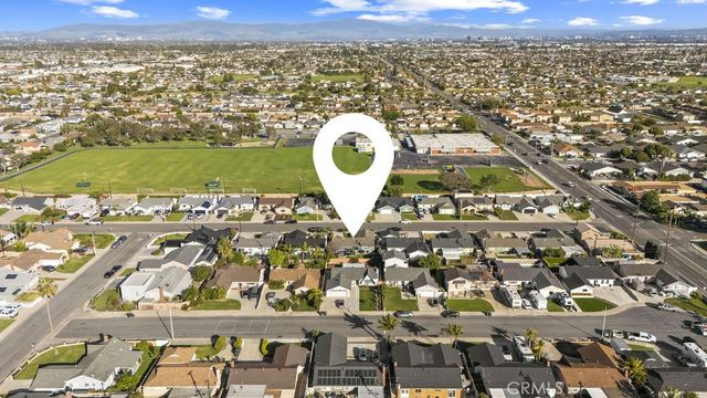 17401 Jefferson Lane, Huntington Beach, CA 92647