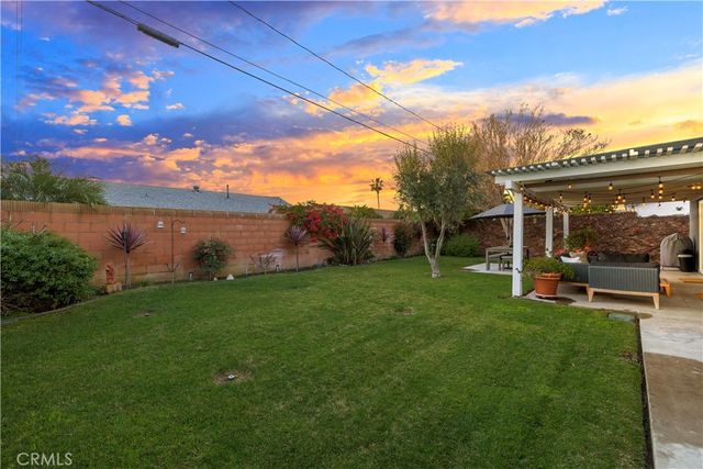 17401 Jefferson Lane, Huntington Beach, CA 92647