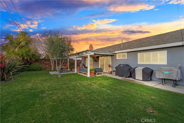 17401 Jefferson Lane, Huntington Beach, CA 92647