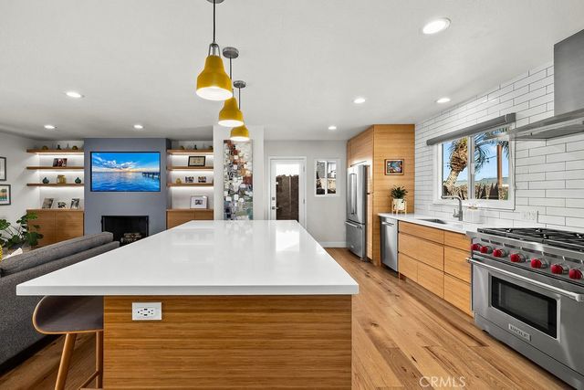 17401 Jefferson Lane, Huntington Beach, CA 92647