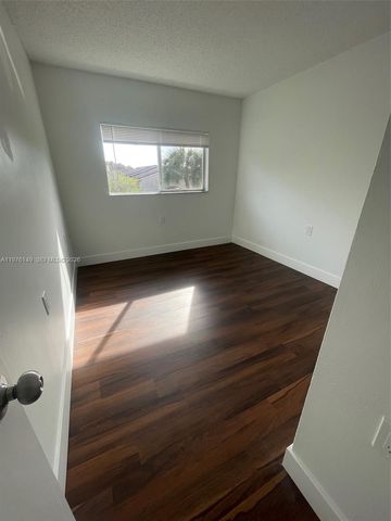 1251 N Benoist Farms Rd 304, West Palm Beach, FL 33411