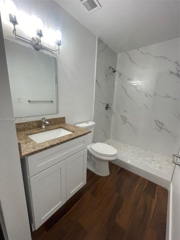 1251 N Benoist Farms Rd 304, West Palm Beach, FL 33411