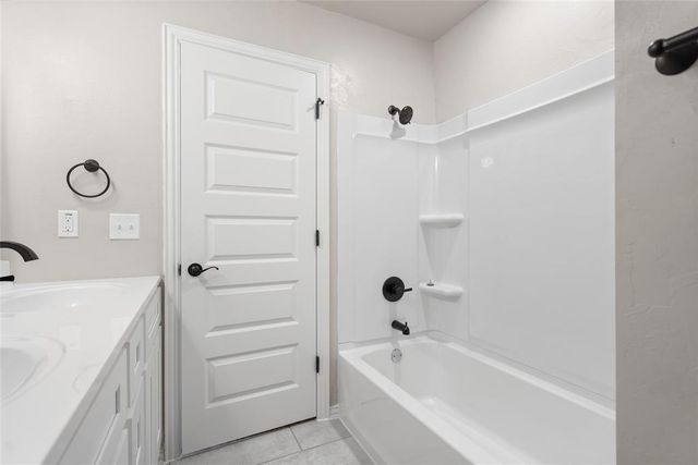 801 Chateau Court, Kingfisher, OK 73750