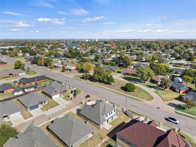 801 Chateau Court, Kingfisher, OK 73750