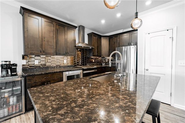 404 Rhema RD, Chesapeake, VA 23323