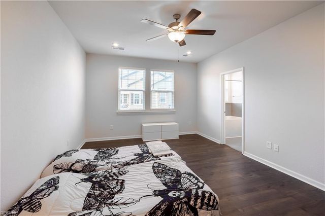 404 Rhema RD, Chesapeake, VA 23323
