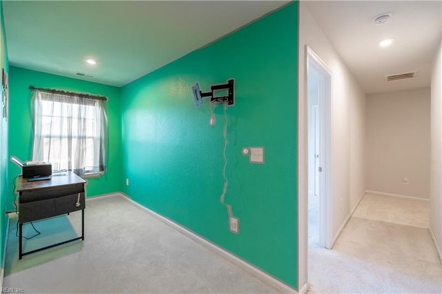 404 Rhema RD, Chesapeake, VA 23323