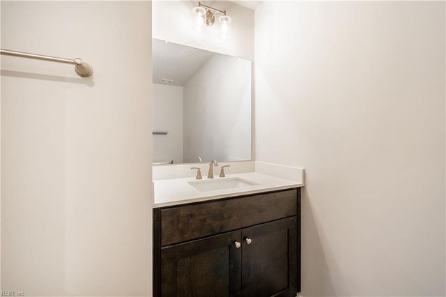 404 Rhema RD, Chesapeake, VA 23323