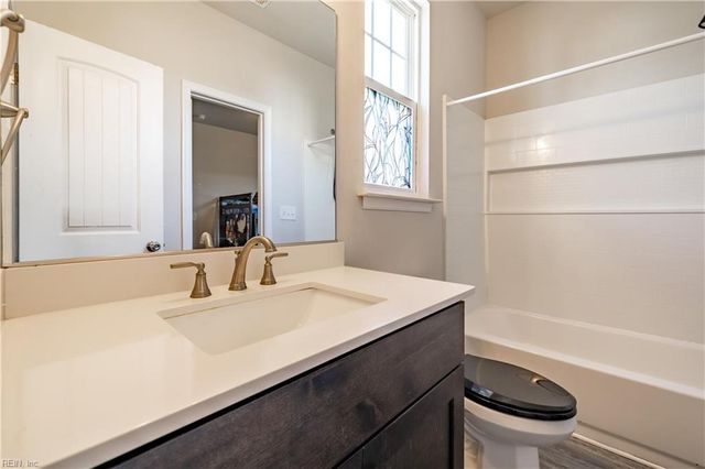 404 Rhema RD, Chesapeake, VA 23323