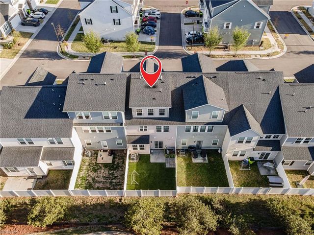 404 Rhema RD, Chesapeake, VA 23323
