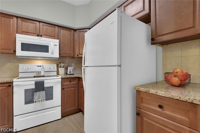 23580 Walden Center DR 207, Estero, FL 34134