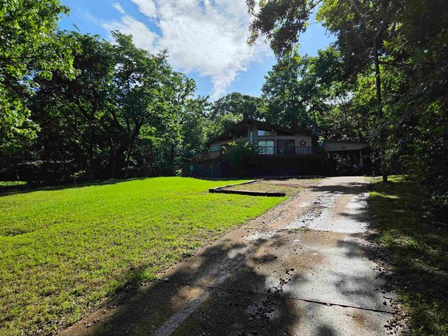 126 Saginaw Circle, Cherokee Village, AR 72529