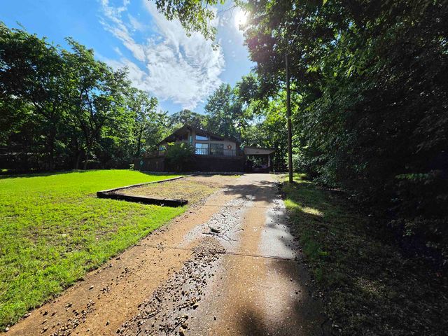 126 Saginaw Circle, Cherokee Village, AR 72529