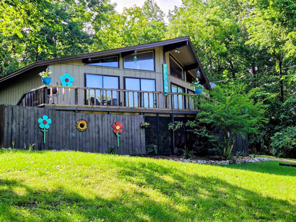 126 Saginaw Circle, Cherokee Village, AR 72529