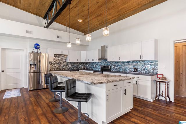 900 RIVERCREST DRIVE, Vincent, AL 35178