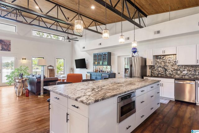 900 RIVERCREST DRIVE, Vincent, AL 35178