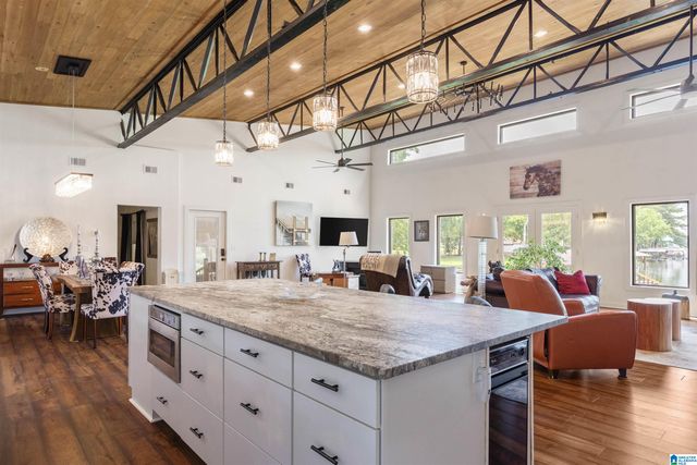 900 RIVERCREST DRIVE, Vincent, AL 35178