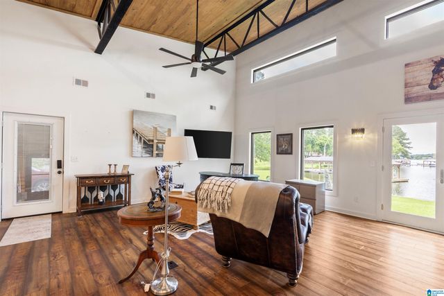 900 RIVERCREST DRIVE, Vincent, AL 35178