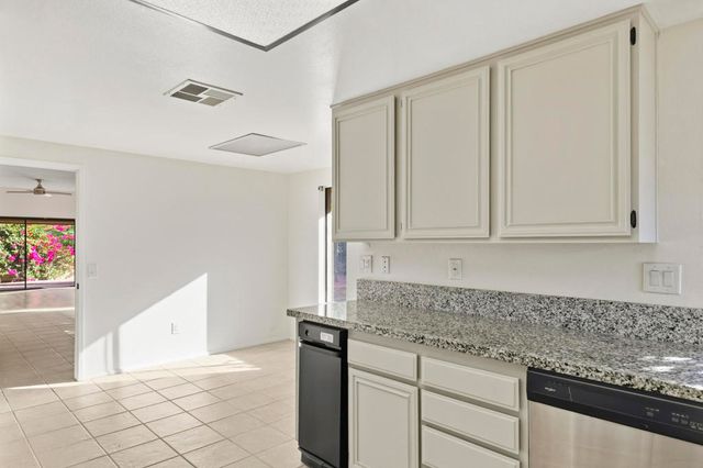 44695 Monaco Circle, Palm Desert, CA 92260