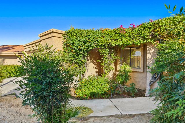 44695 Monaco Circle, Palm Desert, CA 92260