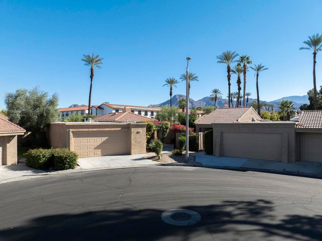 44695 Monaco Circle, Palm Desert, CA 92260