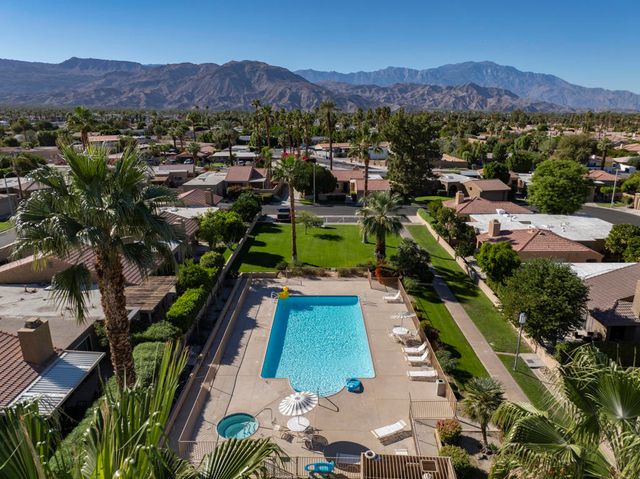 44695 Monaco Circle, Palm Desert, CA 92260