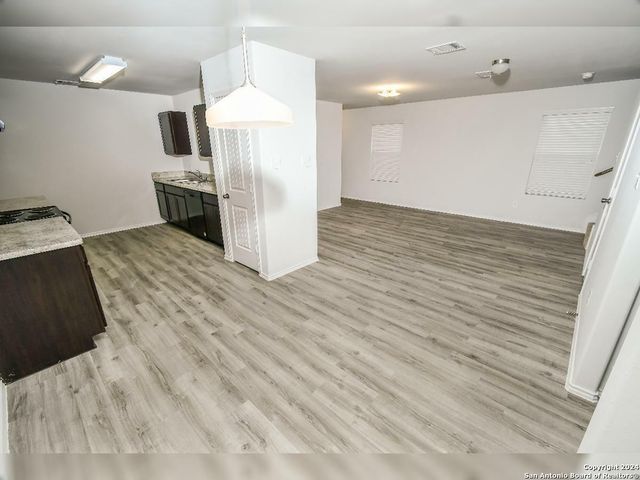 2335 Dry Moss Way, San Antonio, TX 78224