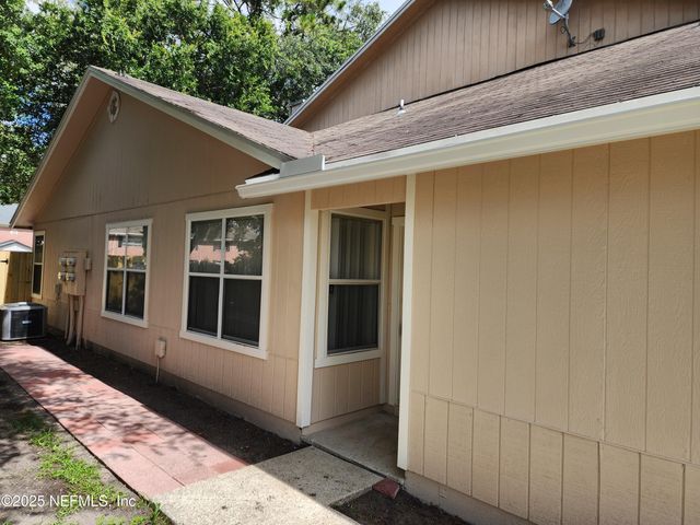 3510 RAIN FOREST Drive W, Jacksonville, FL 32277