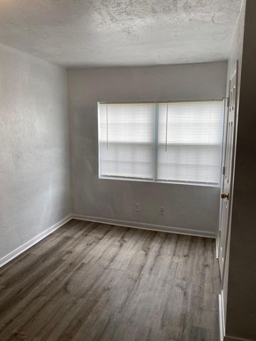 5237 Carmen Street, Houston, TX 77033