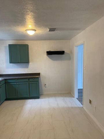 5237 Carmen Street, Houston, TX 77033